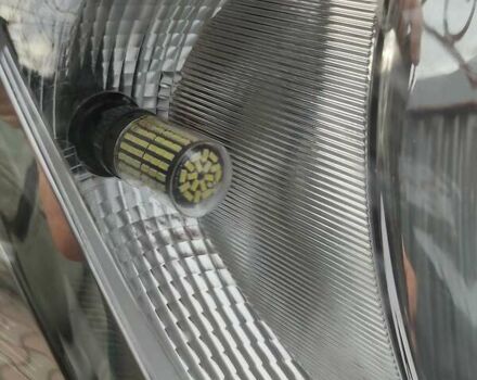 Белый Рено Трафик, объемом двигателя 1.6 л и пробегом 277 тыс. км за 16495 $, фото 18 на Automoto.ua