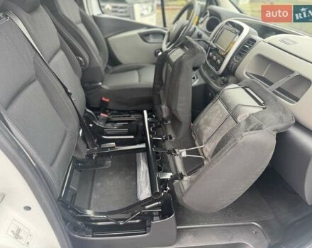 Білий Рено Трафік, об'ємом двигуна 1.6 л та пробігом 227 тис. км за 14000 $, фото 40 на Automoto.ua