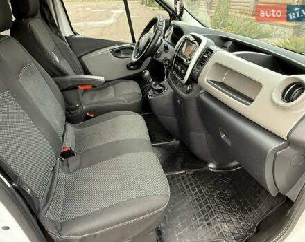 Белый Рено Трафик, объемом двигателя 1.6 л и пробегом 264 тыс. км за 18800 $, фото 50 на Automoto.ua