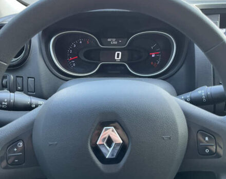 Белый Рено Трафик, объемом двигателя 1.6 л и пробегом 103 тыс. км за 16900 $, фото 5 на Automoto.ua