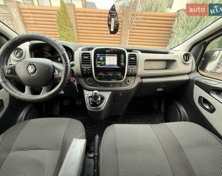 Белый Рено Трафик, объемом двигателя 1.6 л и пробегом 264 тыс. км за 18800 $, фото 62 на Automoto.ua