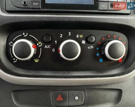 Белый Рено Трафик, объемом двигателя 1.6 л и пробегом 227 тыс. км за 17700 $, фото 25 на Automoto.ua