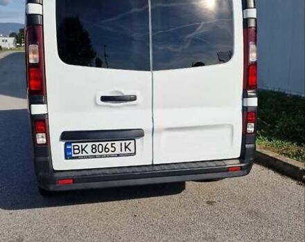 Белый Рено Трафик, объемом двигателя 2 л и пробегом 162 тыс. км за 26000 $, фото 7 на Automoto.ua