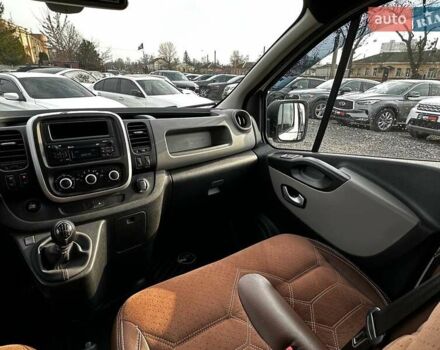 Белый Рено Трафик, объемом двигателя 1.6 л и пробегом 227 тыс. км за 17700 $, фото 22 на Automoto.ua