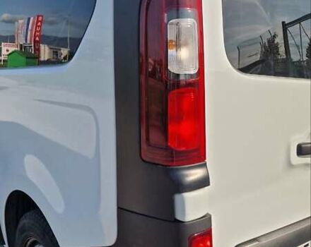 Белый Рено Трафик, объемом двигателя 2 л и пробегом 162 тыс. км за 26000 $, фото 6 на Automoto.ua