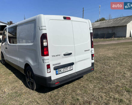 Белый Рено Трафик, объемом двигателя 2 л и пробегом 100 тыс. км за 21700 $, фото 3 на Automoto.ua