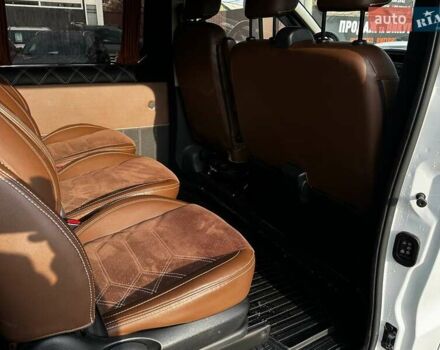 Белый Рено Трафик, объемом двигателя 1.6 л и пробегом 227 тыс. км за 17700 $, фото 16 на Automoto.ua