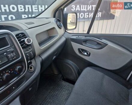 Белый Рено Трафик, объемом двигателя 1.6 л и пробегом 122 тыс. км за 14499 $, фото 15 на Automoto.ua