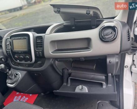 Білий Рено Трафік, об'ємом двигуна 1.6 л та пробігом 227 тис. км за 14000 $, фото 37 на Automoto.ua