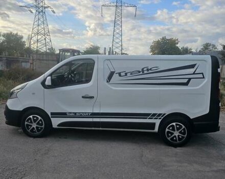 Белый Рено Трафик, объемом двигателя 1.6 л и пробегом 122 тыс. км за 16000 $, фото 6 на Automoto.ua