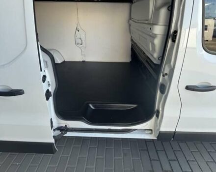 Белый Рено Трафик, объемом двигателя 1.6 л и пробегом 103 тыс. км за 16900 $, фото 1 на Automoto.ua