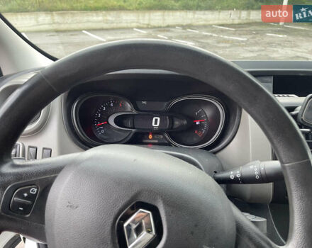 Белый Рено Трафик, объемом двигателя 1.6 л и пробегом 277 тыс. км за 12500 $, фото 4 на Automoto.ua