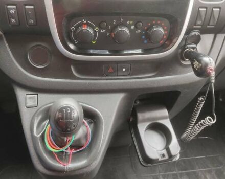 Белый Рено Трафик, объемом двигателя 1.6 л и пробегом 277 тыс. км за 16495 $, фото 11 на Automoto.ua