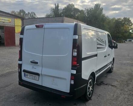 Белый Рено Трафик, объемом двигателя 1.6 л и пробегом 122 тыс. км за 16000 $, фото 5 на Automoto.ua