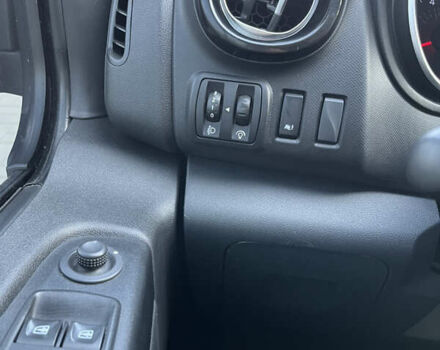 Белый Рено Трафик, объемом двигателя 1.6 л и пробегом 103 тыс. км за 16900 $, фото 6 на Automoto.ua