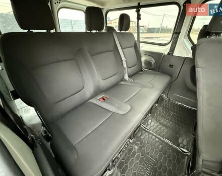 Белый Рено Трафик, объемом двигателя 1.6 л и пробегом 264 тыс. км за 18800 $, фото 59 на Automoto.ua