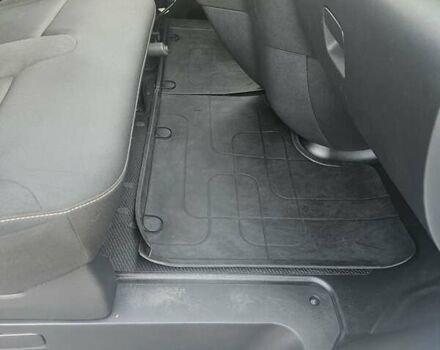 Белый Рено Трафик, объемом двигателя 1.6 л и пробегом 122 тыс. км за 16000 $, фото 28 на Automoto.ua