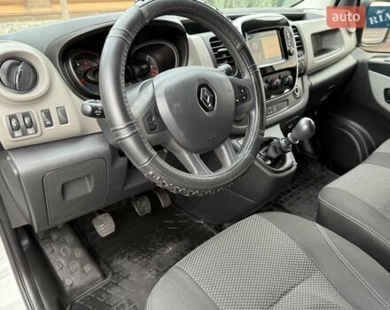 Белый Рено Трафик, объемом двигателя 1.6 л и пробегом 264 тыс. км за 18800 $, фото 45 на Automoto.ua