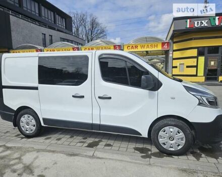 Белый Рено Трафик, объемом двигателя 2 л и пробегом 140 тыс. км за 15600 $, фото 1 на Automoto.ua