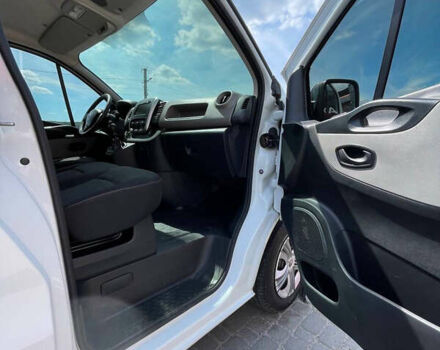 Белый Рено Трафик, объемом двигателя 1.6 л и пробегом 96 тыс. км за 17500 $, фото 41 на Automoto.ua