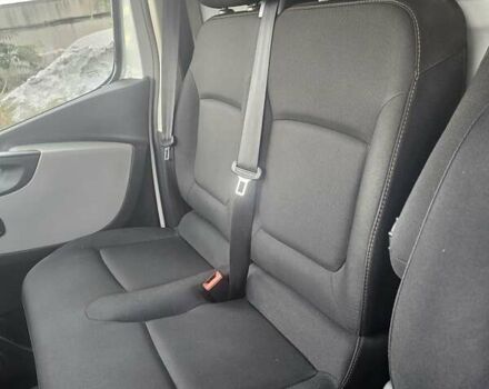 Белый Рено Трафик, объемом двигателя 1.6 л и пробегом 122 тыс. км за 16000 $, фото 14 на Automoto.ua