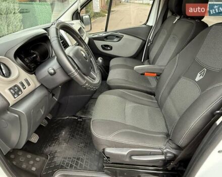 Белый Рено Трафик, объемом двигателя 1.6 л и пробегом 264 тыс. км за 18800 $, фото 40 на Automoto.ua