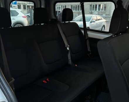 Белый Рено Трафик, объемом двигателя 1.6 л и пробегом 152 тыс. км за 19500 $, фото 7 на Automoto.ua