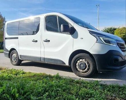 Белый Рено Трафик, объемом двигателя 2 л и пробегом 162 тыс. км за 26000 $, фото 1 на Automoto.ua