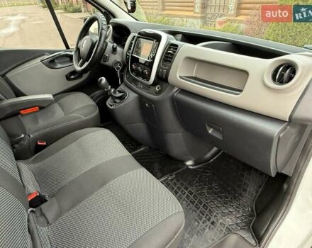 Белый Рено Трафик, объемом двигателя 1.6 л и пробегом 264 тыс. км за 18800 $, фото 51 на Automoto.ua