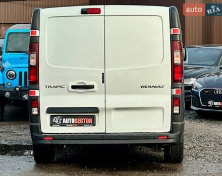 Белый Рено Трафик, объемом двигателя 1.6 л и пробегом 227 тыс. км за 17700 $, фото 8 на Automoto.ua