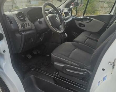 Белый Рено Трафик, объемом двигателя 1.6 л и пробегом 122 тыс. км за 16000 $, фото 4 на Automoto.ua