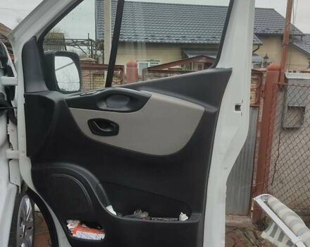 Белый Рено Трафик, объемом двигателя 1.6 л и пробегом 277 тыс. км за 16495 $, фото 14 на Automoto.ua