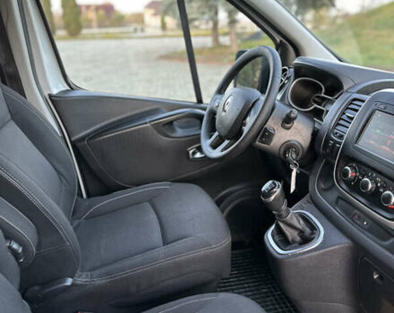 Белый Рено Трафик, объемом двигателя 2 л и пробегом 140 тыс. км за 18700 $, фото 34 на Automoto.ua