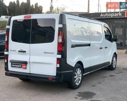 Белый Рено Трафик, объемом двигателя 2 л и пробегом 207 тыс. км за 18790 $, фото 4 на Automoto.ua