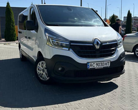 Белый Рено Трафик, объемом двигателя 2 л и пробегом 134 тыс. км за 24400 $, фото 3 на Automoto.ua