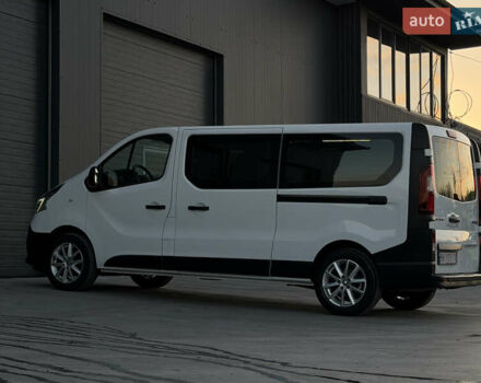 Белый Рено Трафик, объемом двигателя 2 л и пробегом 250 тыс. км за 20999 $, фото 48 на Automoto.ua