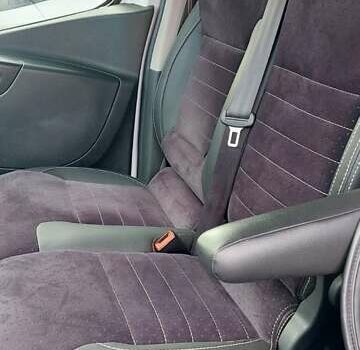 Белый Рено Трафик, объемом двигателя 2 л и пробегом 90 тыс. км за 26800 $, фото 28 на Automoto.ua