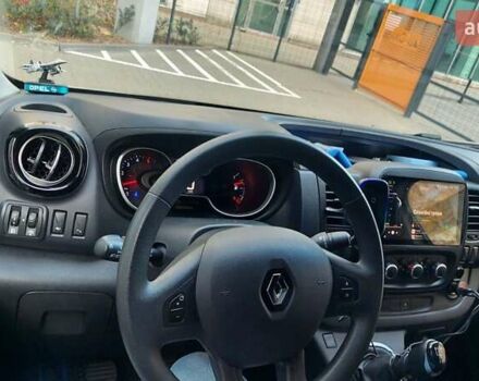 Белый Рено Трафик, объемом двигателя 2 л и пробегом 200 тыс. км за 26999 $, фото 5 на Automoto.ua