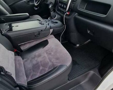 Білий Рено Трафік, об'ємом двигуна 2 л та пробігом 240 тис. км за 20999 $, фото 35 на Automoto.ua