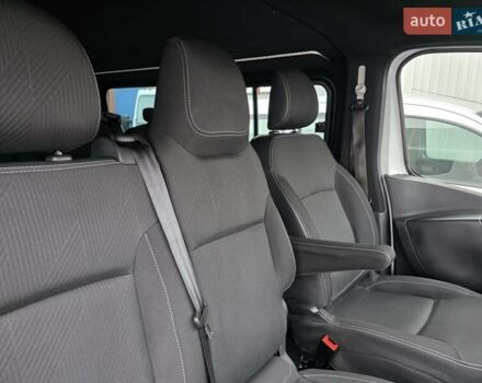 Белый Рено Трафик, объемом двигателя 2 л и пробегом 177 тыс. км за 24500 $, фото 23 на Automoto.ua