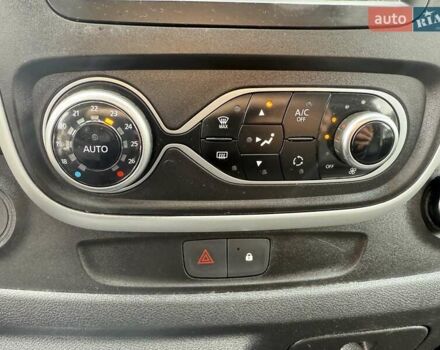 Белый Рено Трафик, объемом двигателя 2 л и пробегом 162 тыс. км за 17900 $, фото 40 на Automoto.ua