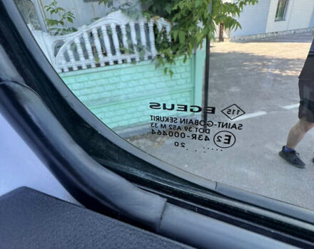 Белый Рено Трафик, объемом двигателя 0 л и пробегом 261 тыс. км за 17800 $, фото 37 на Automoto.ua