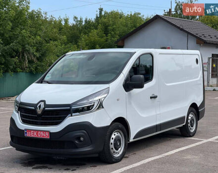 Белый Рено Трафик, объемом двигателя 2 л и пробегом 270 тыс. км за 15200 $, фото 2 на Automoto.ua