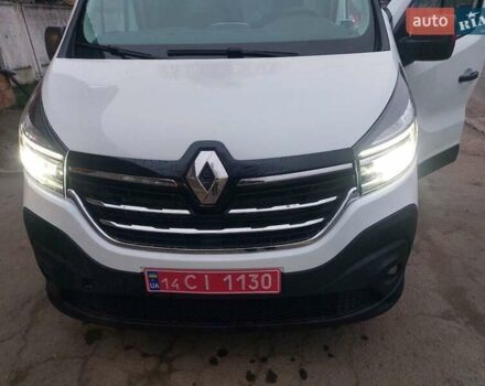 Білий Рено Трафік, об'ємом двигуна 2 л та пробігом 68 тис. км за 25500 $, фото 1 на Automoto.ua