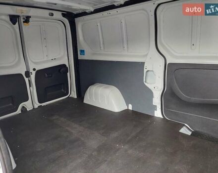 Белый Рено Трафик, объемом двигателя 2 л и пробегом 157 тыс. км за 17200 $, фото 24 на Automoto.ua