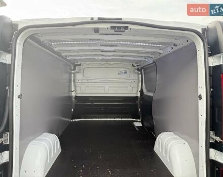 Белый Рено Трафик, объемом двигателя 2 л и пробегом 162 тыс. км за 17900 $, фото 18 на Automoto.ua