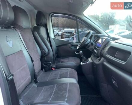 Белый Рено Трафик, объемом двигателя 2 л и пробегом 207 тыс. км за 18790 $, фото 12 на Automoto.ua