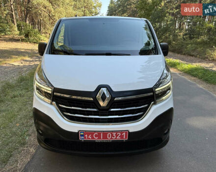 Белый Рено Трафик, объемом двигателя 2 л и пробегом 225 тыс. км за 27800 $, фото 3 на Automoto.ua