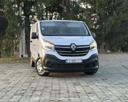 Белый Рено Трафик, объемом двигателя 2 л и пробегом 140 тыс. км за 18700 $, фото 1 на Automoto.ua
