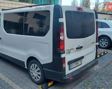 Белый Рено Трафик, объемом двигателя 2 л и пробегом 200 тыс. км за 26999 $, фото 3 на Automoto.ua